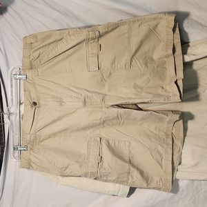 VF Jeanswear Mens Cargo Shorts 42 Tan